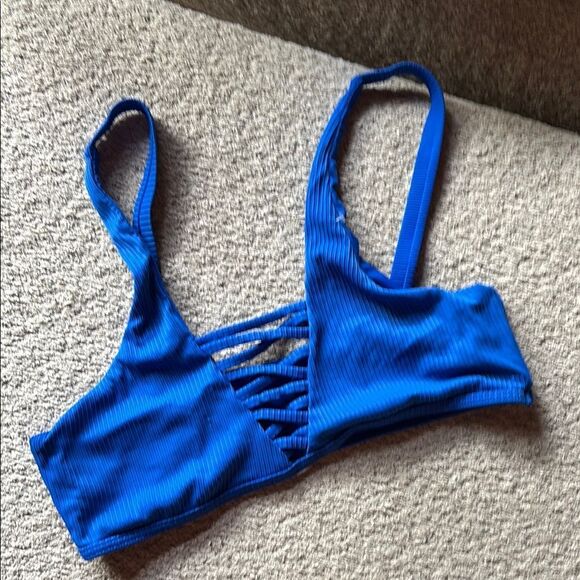 Reel Legends Floral Lily Mint and Navy Athletic Top and bathing suit top bundle - Picture 9 of 14